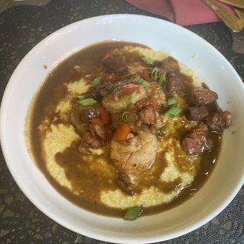 Vampire Cafe - Shrimp n grits w andouille sausage - Cafes Near Me - New Orleans, Louisiana