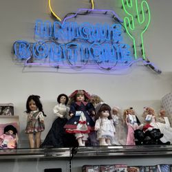 Mesa Thrift Store - Boutique area