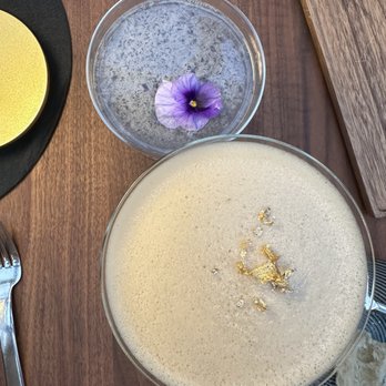 L'Avant Garde - Espresso martini and aviation cocktails - French Near Me - Washington, DC, District of Columbia