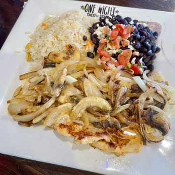 One Night Taco Stand - Pollo Ranchero Plate - Tacos Near Me - Jacksonville, Florida One Night Taco Stand - Pollo Ranchero Plate - Tacos Near Me - Jacksonville, Florida