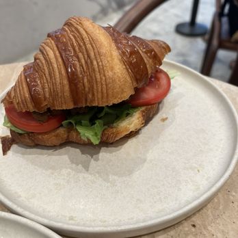 Salswee - Chicken sandwich - Bakeries Near Me - New York, New York Salswee - Chicken sandwich - Bakeries Near Me - New York, New York