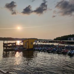Dirty Duck Boat Rental