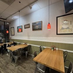 Mezza Luna Pizzeria