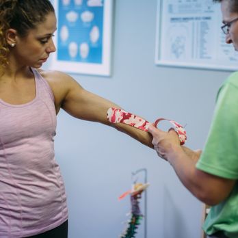 Thrive For Life Chiropractic - Our chiropractors offer FMT taping - Chiropractors Near Me - St Louis, Missouri