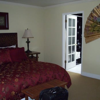 The Rigdon House - Suite 17 - Hotels Near Me - Cambria, California
