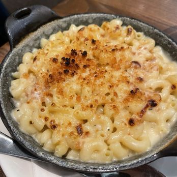 Burtons Grill & Bar - Mac and cheese - New American Near Me - Gaithersburg, Maryland
