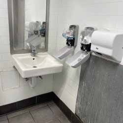 KFC - Dirty restrooms