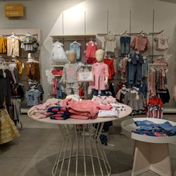 H&M