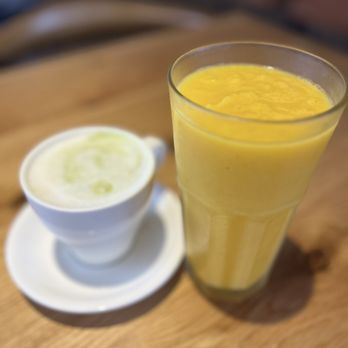 Ayan - Matcha latte & Orange, mango, banana, passion fruit smoothie IG: @mags.foodie - Ramen Near Me - Redondo Beach, California Ayan - Matcha latte & Orange, mango, banana, passion fruit smoothie IG: @mags.foodie - Ramen Near Me - Redondo Beach, California