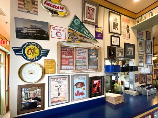 Parkway Bakery & Tavern by null