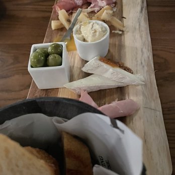 Tasting House - Italian Chacuterie - Wine Bars Near Me - Los Gatos, California