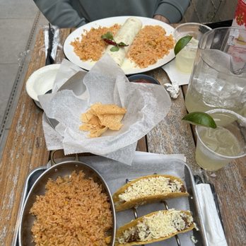 La Parrilla Mexican Restaurant - Burrito and hard shell tacos with rice - Mexican Near Me - Athens, Georgia La Parrilla Mexican Restaurant - Burrito and hard shell tacos with rice - Mexican Near Me - Athens, Georgia