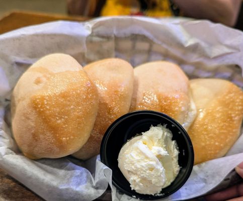 Logan's Roadhouse by null
