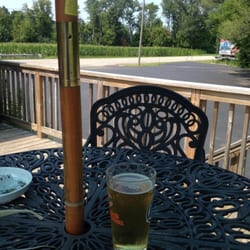 Old Rivers Inn - Big parking lot