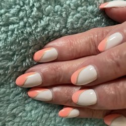 Vogue Nails - $65.00 because "its so hard and so good."?