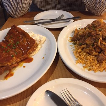Blue Collar - Meat falls off the bone Ribs (left) & heartily seasoned Jambalaya (right). Both good. - Comfort Food Near Me - Miami, Florida