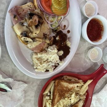 Rutherford's 66 Diner - Chicken cordon bleu sandwich, (REAL mashed taters) an gravy; chicken alfredo pasta. - Diners Near Me - Kingman, Arizona Rutherford's 66 Diner - Chicken cordon bleu sandwich, (REAL mashed taters) an gravy; chicken alfredo pasta. - Diners Near Me - Kingman, Arizona