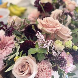 Lucy's Informal Flowers