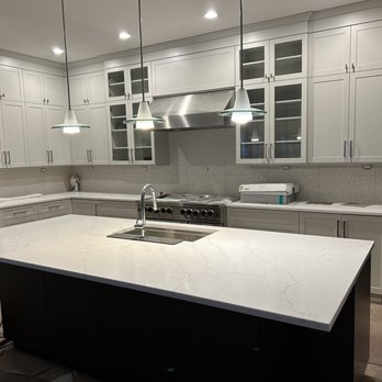 Custom Stone By Frank - Kitchen, kitchen island - Countertop Installation Near Me - Park Ridge, New Jersey Custom Stone By Frank - Kitchen, kitchen island - Countertop Installation Near Me - Park Ridge, New Jersey