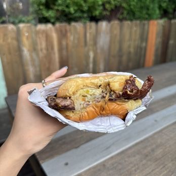 Best Intentions - Cheeseburger - Dive Bars Near Me - Chicago, Illinois Best Intentions - Cheeseburger - Dive Bars Near Me - Chicago, Illinois