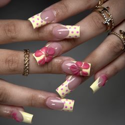 Milano Nail Spa Manvel