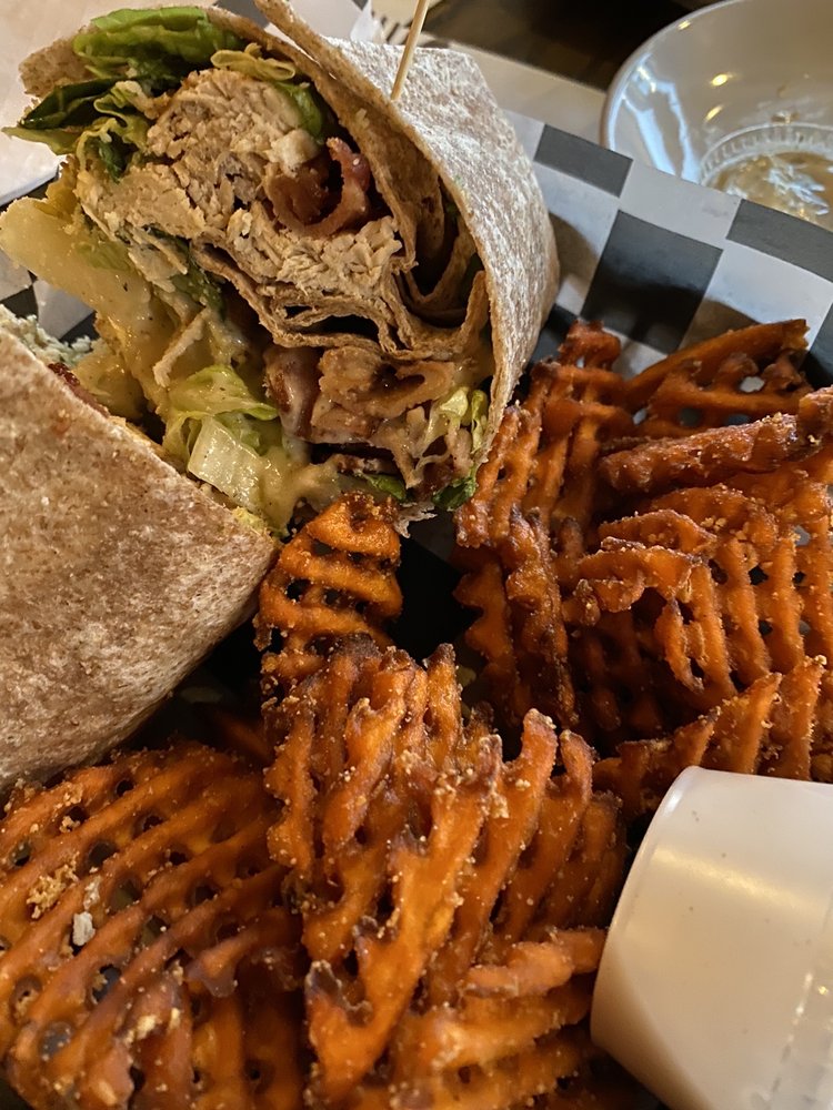 THE GIN MILL 81 Photos & 152 Reviews Bars 26 W Washington St