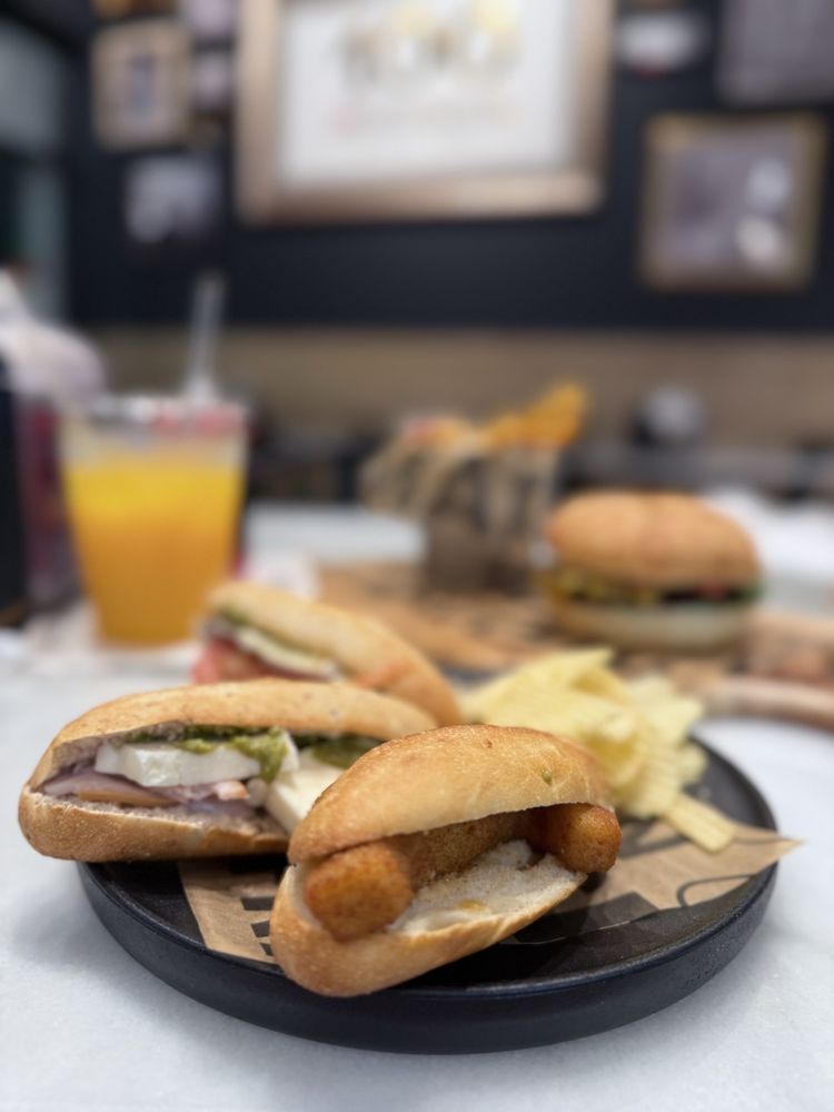 100 Montaditos Image