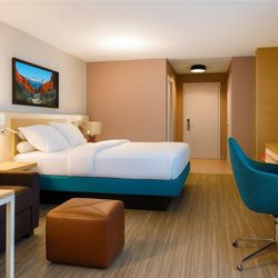 Hilton Garden Inn Houston/The Woodlands - Guest room