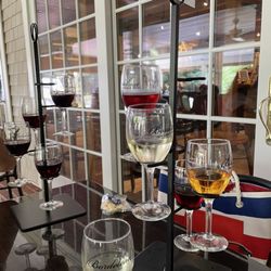 Bordeleau Vineyards & Winery - Wine flights