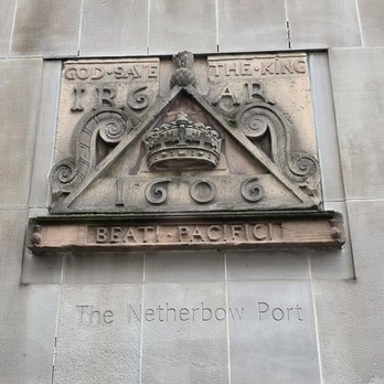 Royal Mile - The Netherbow Port Dedication - Landmarks & Historical Buildings Near Me - Edinburgh, EDH