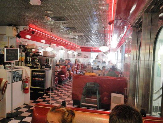 Georgie's Diner by null