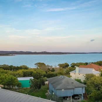 New Braunfels Escapes - Vacation Rentals Near Me - New Braunfels, Texas New Braunfels Escapes - Vacation Rentals Near Me - New Braunfels, Texas