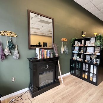 The Curated Hollow - Home Decor Near Me - Gilbert, Arizona