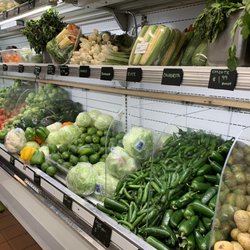 El Destino Market - Vegetables area