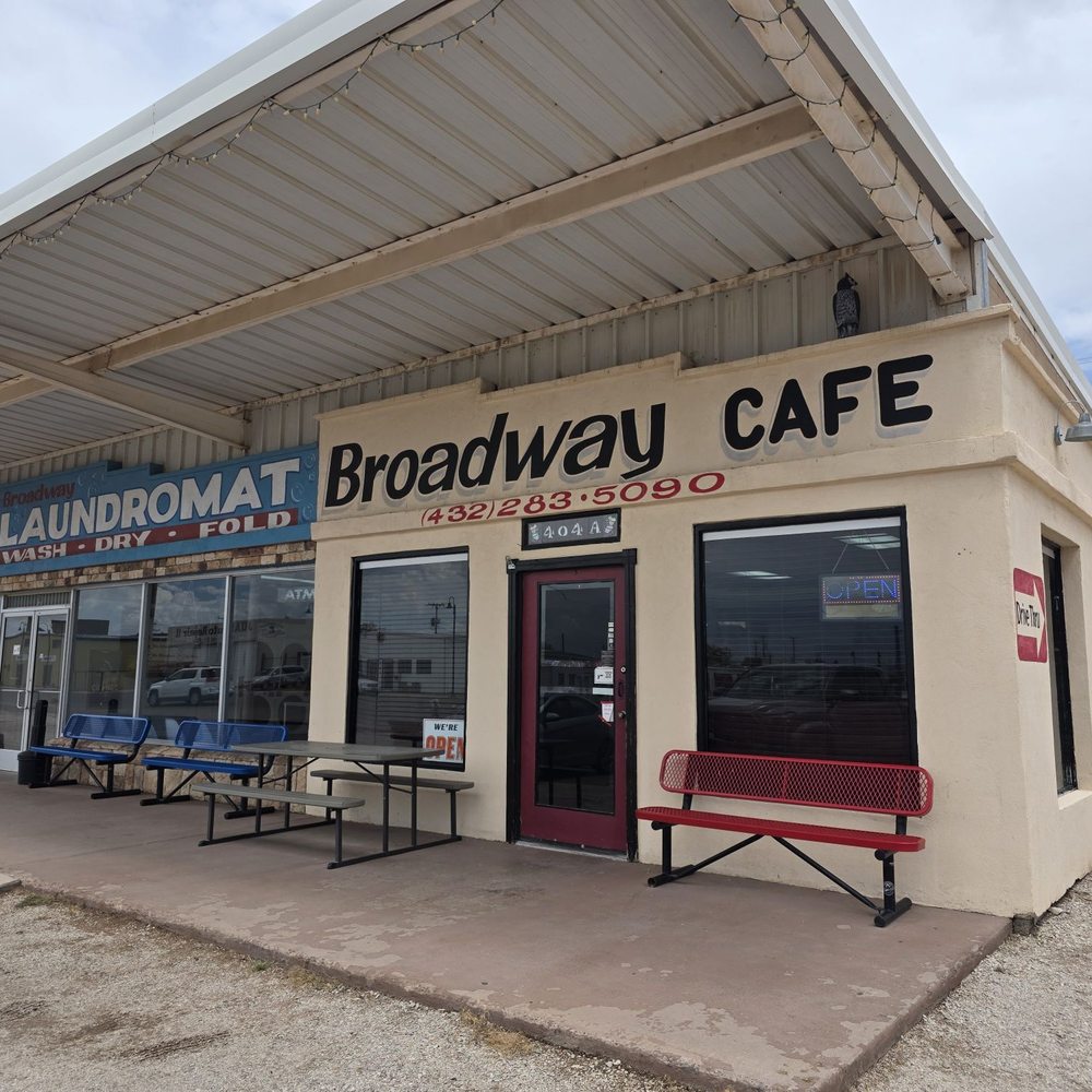 Broadway Cafe - 404 A West Broadway, Van Horn, Texas - Seafood Near Me - Van Horn, Texas