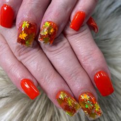 K Nails - Love my fall leaves nails