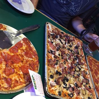 Stained Glass Pub - Delicious pizza - Pizza Near Me - Silver Spring, Maryland