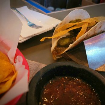 Beer Barrio - Al Pastor taco with the fresh house chips and salsa. Yumm! - Mexican Near Me - Wilmington, North Carolina