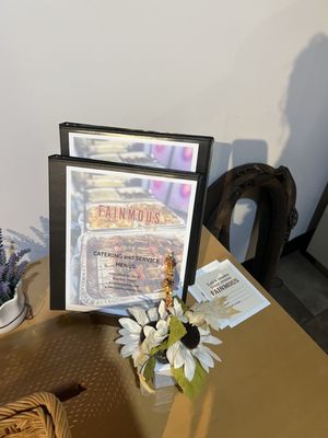 Fainmous BBQ by null