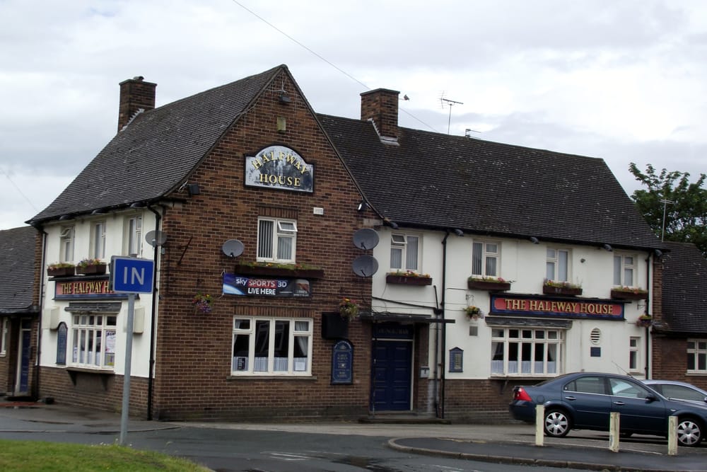 HALFWAY HOUSE Halton Road, Runcorn, Cheshire East, United Kingdom