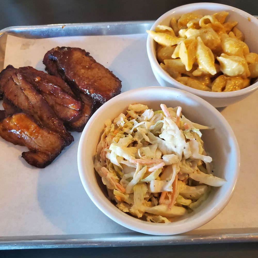 Big Red’s BBQ - Tri tio with slaw and mac and cheese - Desserts Near Me - Oroville, California Big Red’s BBQ - Tri tio with slaw and mac and cheese - Desserts Near Me - Oroville, California