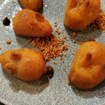 XO Restaurant - Butter mochi bunnies! Delicious - Asian Fusion Near Me - Honolulu, Hawaii