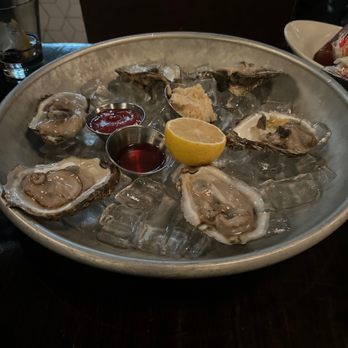 1920 Tavern - James on the River Oysters - Bars Near Me - Roswell, Georgia