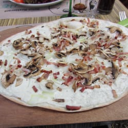 Le Brochet - Tarte flambée aux champignons