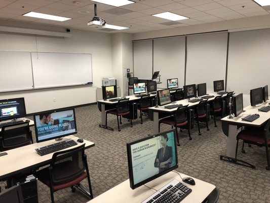 DEVRY UNIVERSITY SHERMAN OAKS CAMPUS - Updated June 2024 - 14 Photos ...