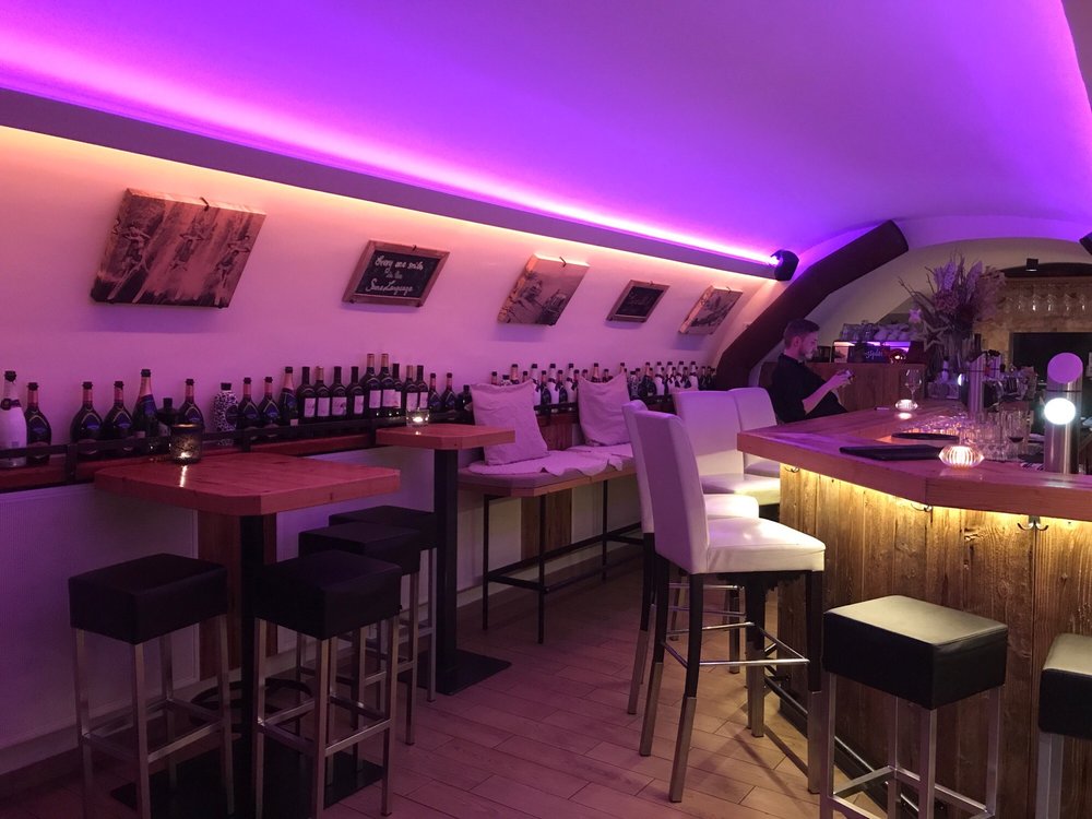 GLOCKENSPIEL Hinterstadt 13, Kitzbühel, Tirol, Austria Yelp