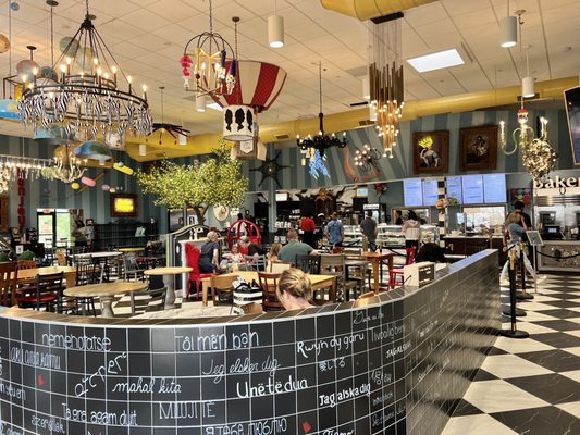 Amélie's French Bakery & Café by null