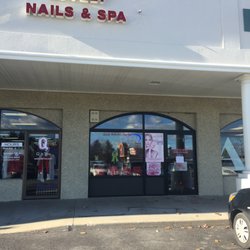 Lovely Nails And Spa
