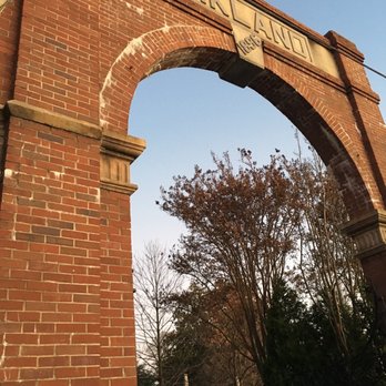 Historic Oakland Cemetery - Landmarks & Historical Buildings Near Me - Atlanta, Georgia
