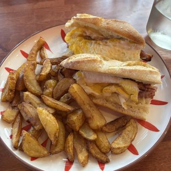 Chez Faby - Sandwich breakfast - French Near Me - Tampa, Florida